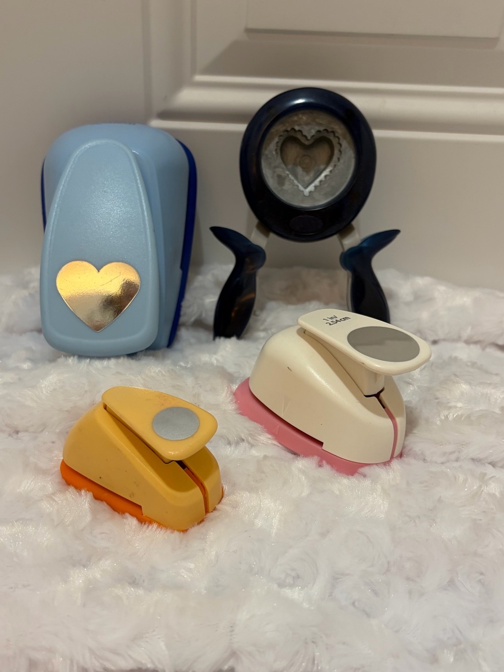 🆕MARVY & Fiskars Paper Punches - Set of 4 - Hearts & Circles